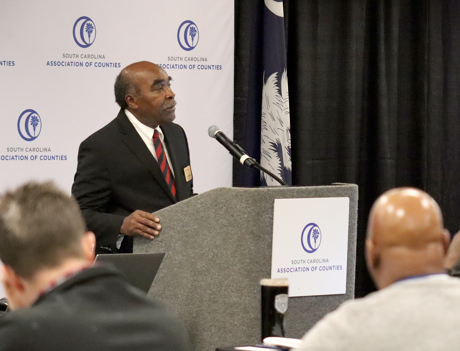 SCAC President William E. Robinson delivers a welcome address during the newly elected county council member orientation.